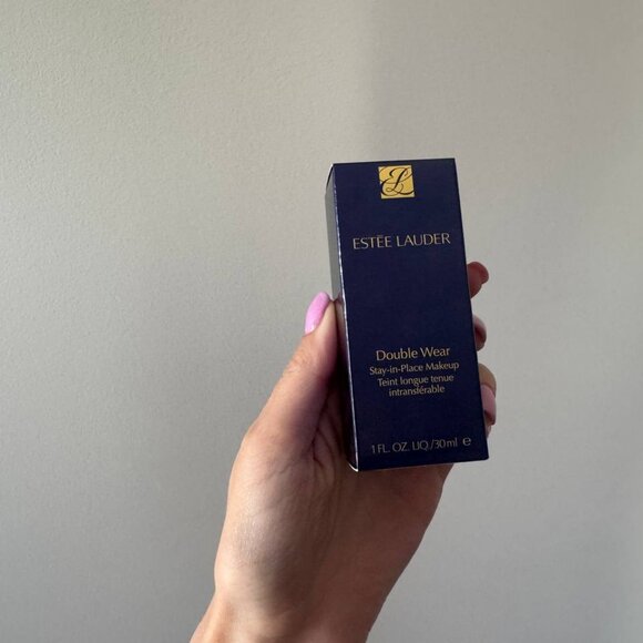 Estee Lauder Double Wear Stay-in-Place makeup, 30ml/1 fl oz shade 2C1 - Picture 2 of 5